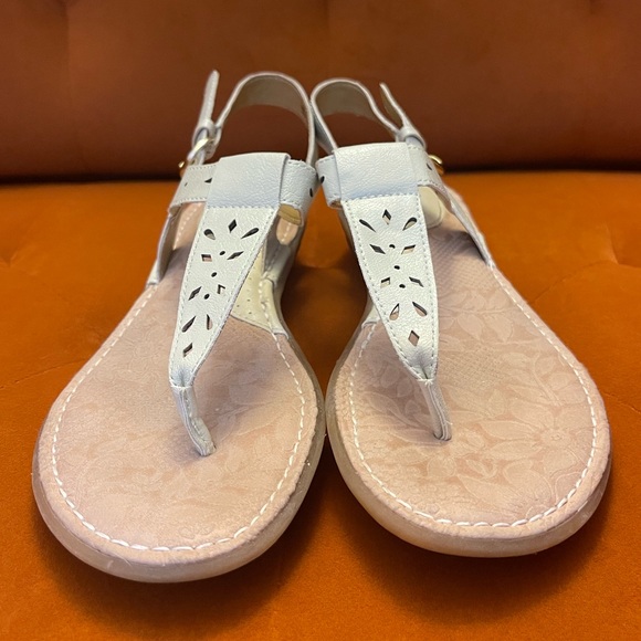 boc Shoes - BoC Leather Thong Sandals with buckle